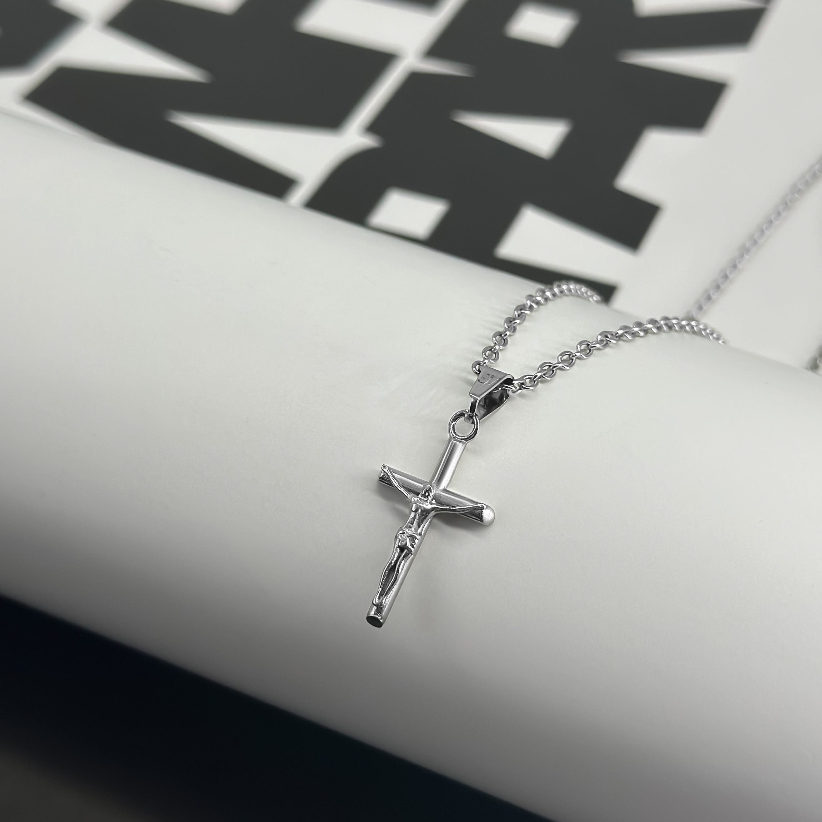 Jesus Rolo Chain - Silver (2mm) Chain with Pendant JVILLION