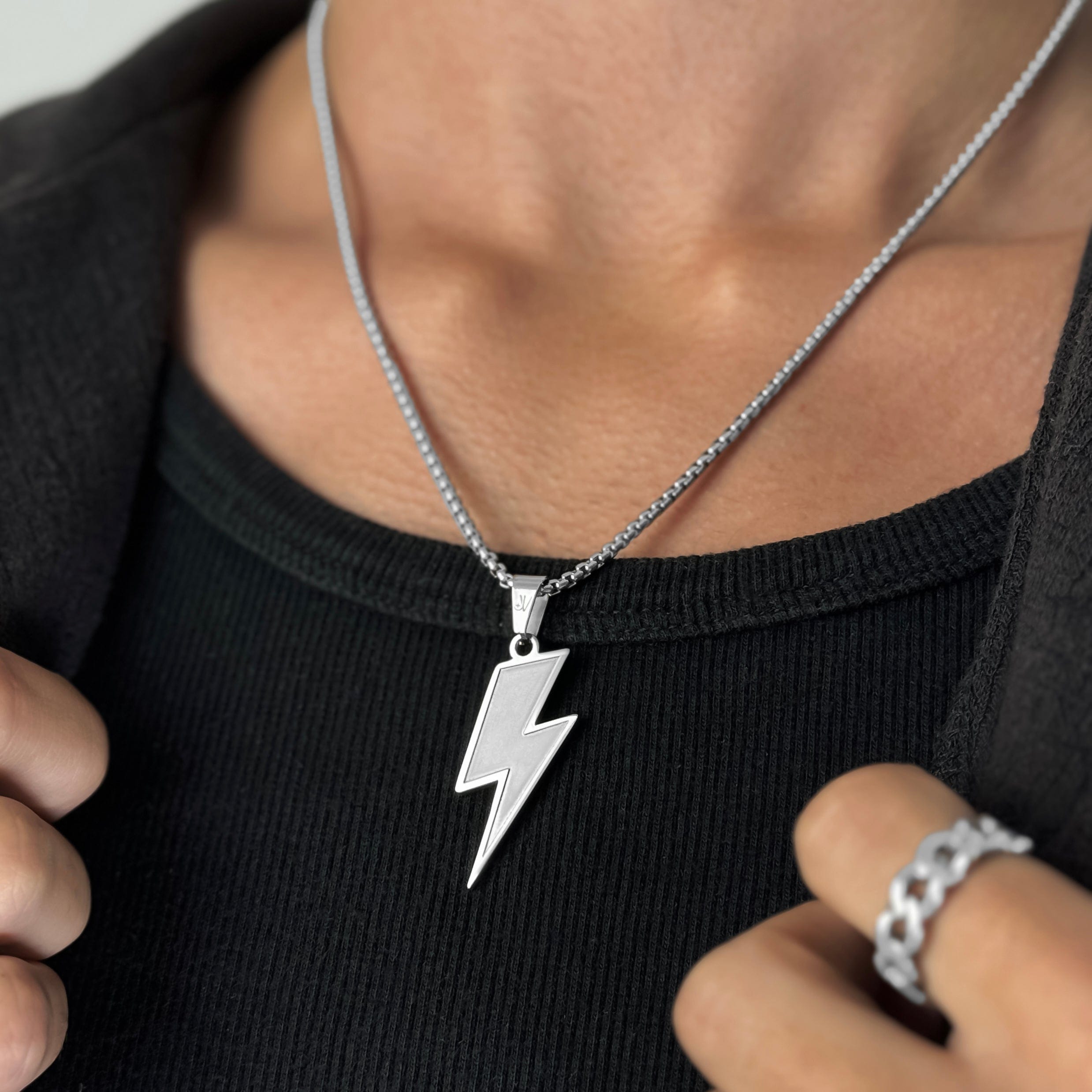 Lightning Box Chain - Silver (2,5mm) Chain with Pendant JVillion®