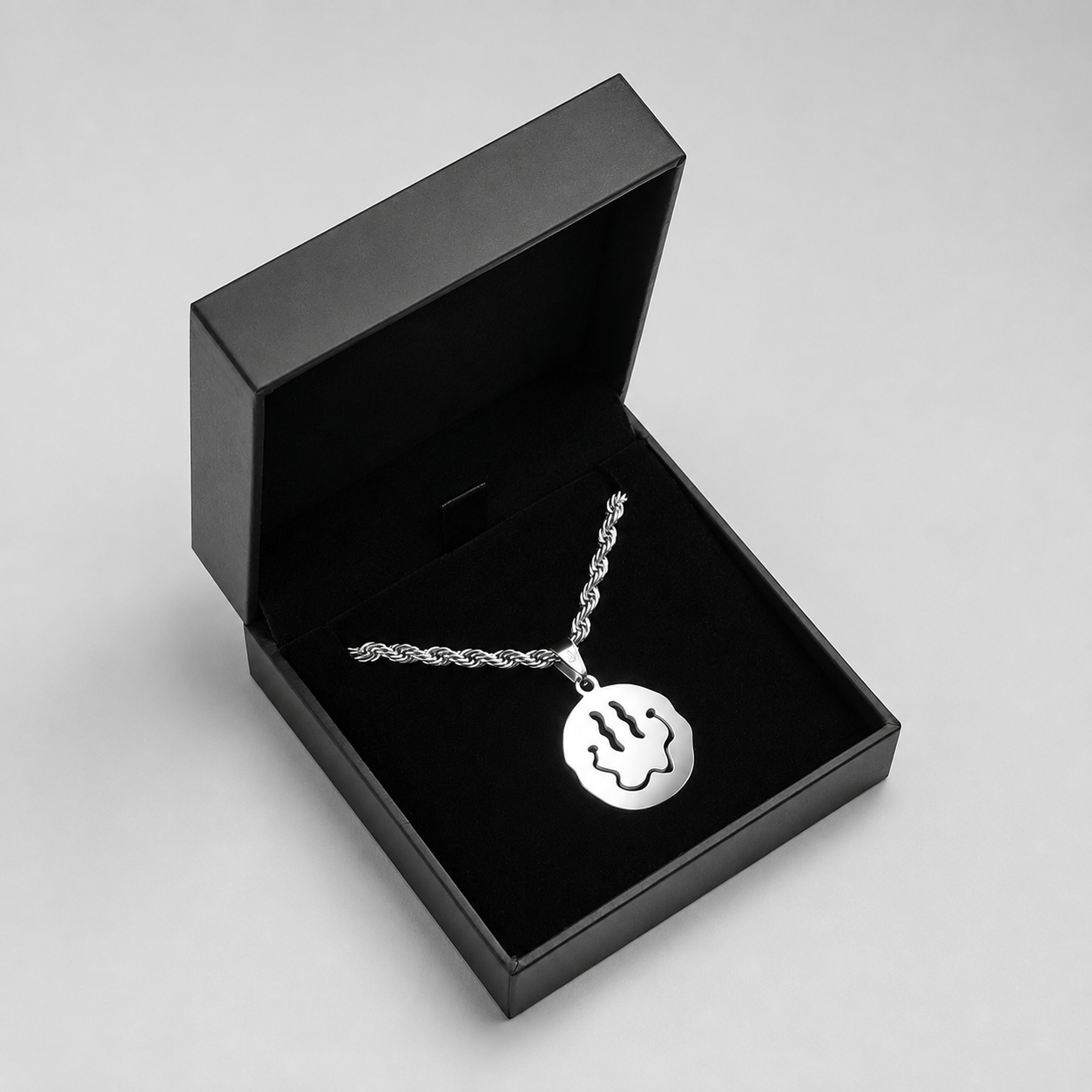 Silver smiley pendant on 4mm rope chain necklace in a black JVillion gift case