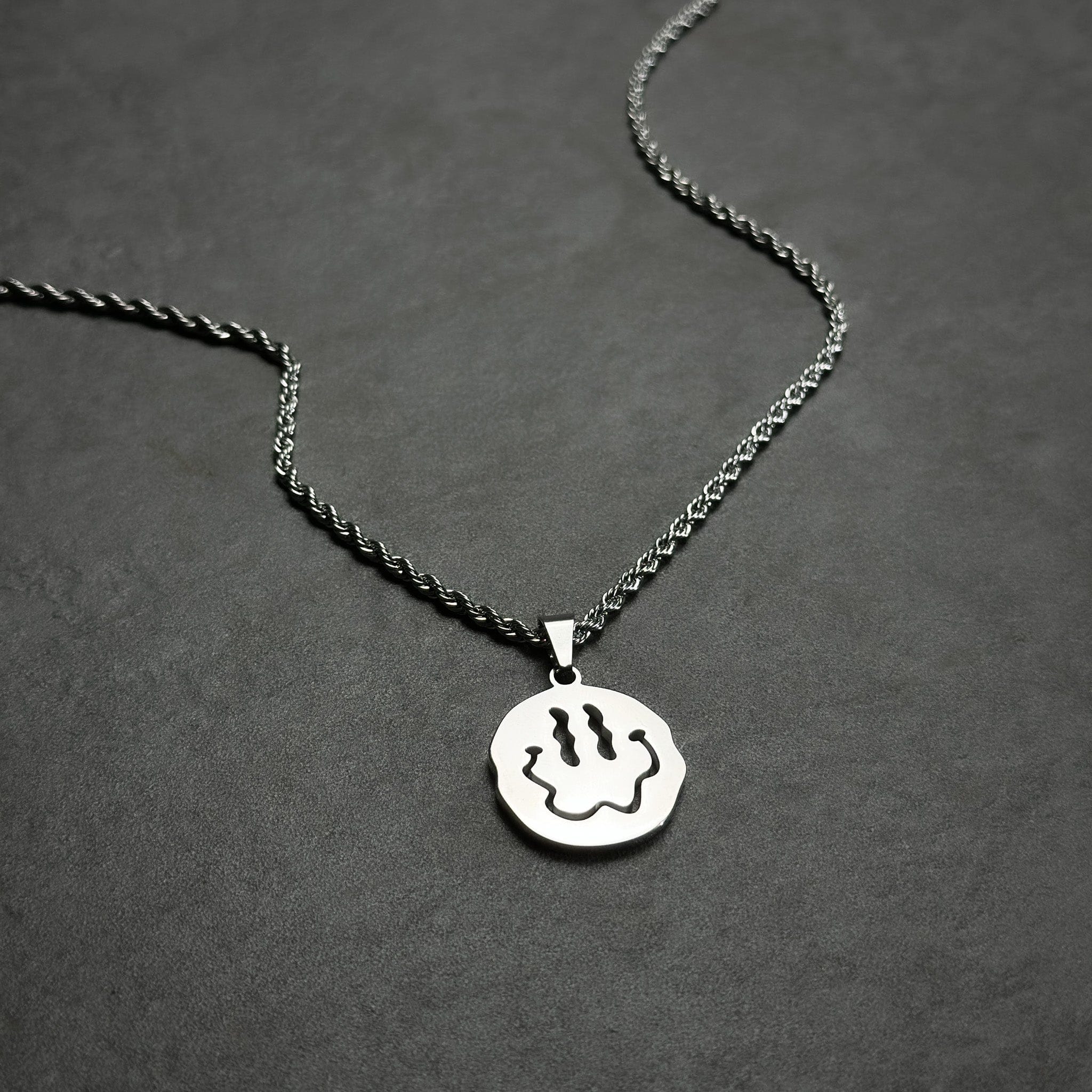 Smiley Box Chain - Silver (2,5mm) Chain with Pendant JVillion®