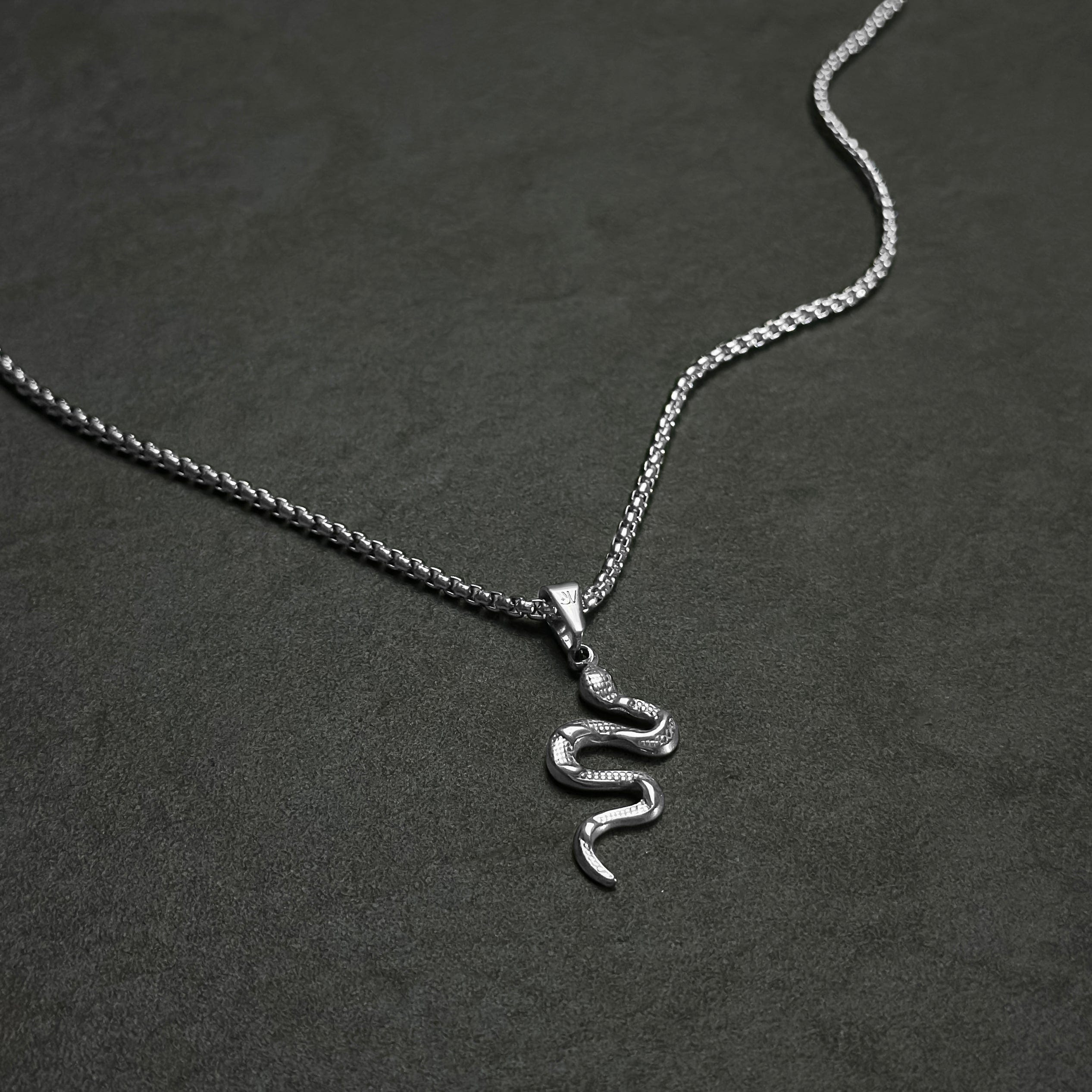 Viper Box Chain - Silver (2,5mm) Chain with Pendant JVillion®